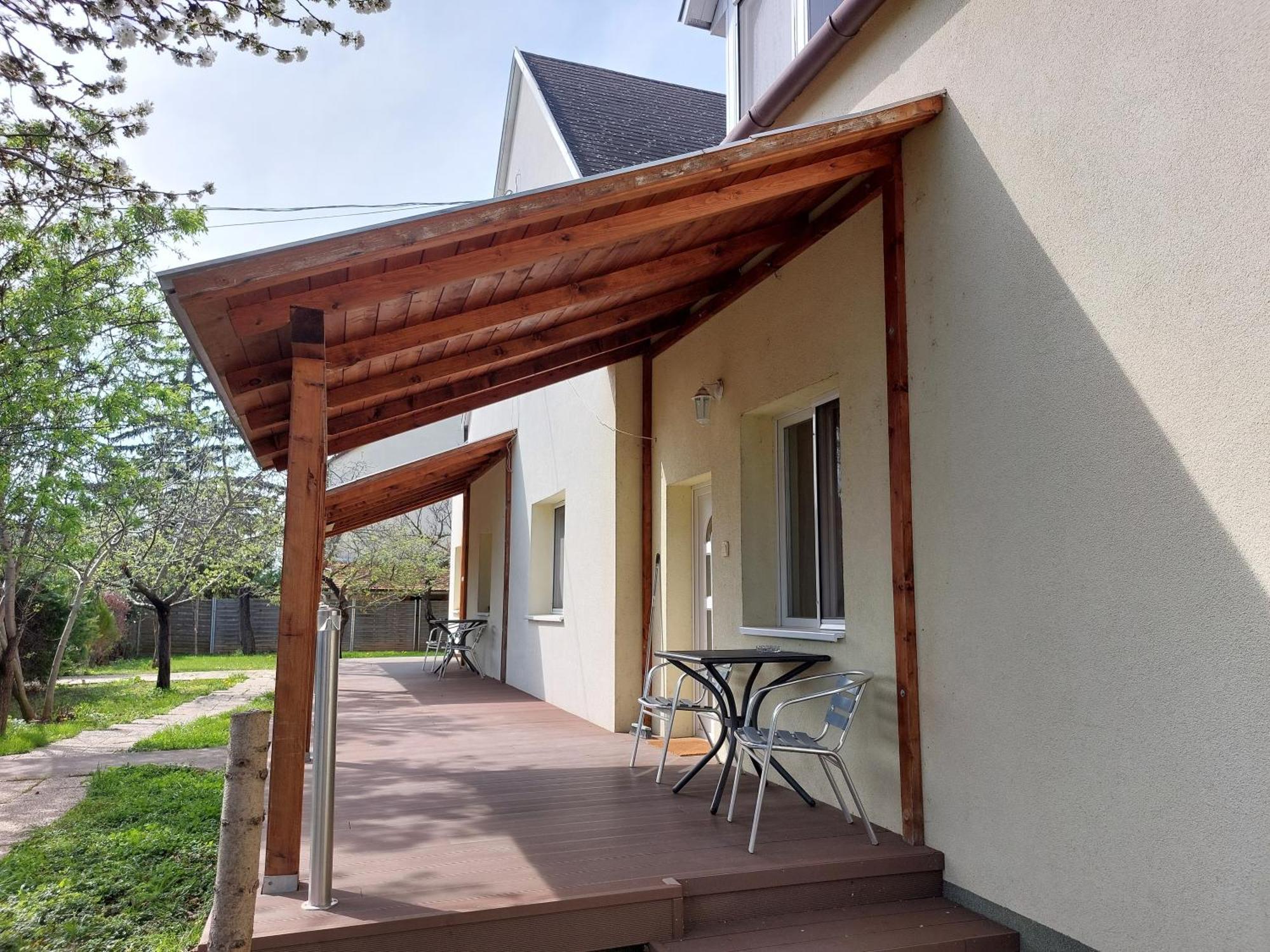 Bridgehaus Apartment Balatonfured Bagian luar foto