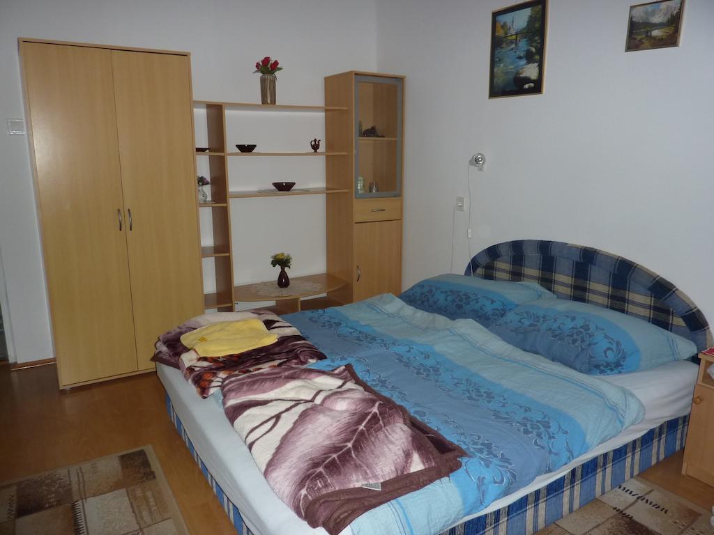 Bridgehaus Apartment Balatonfured Ruang foto