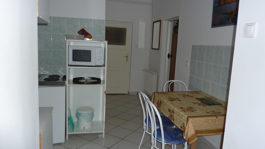 Bridgehaus Apartment Balatonfured Ruang foto